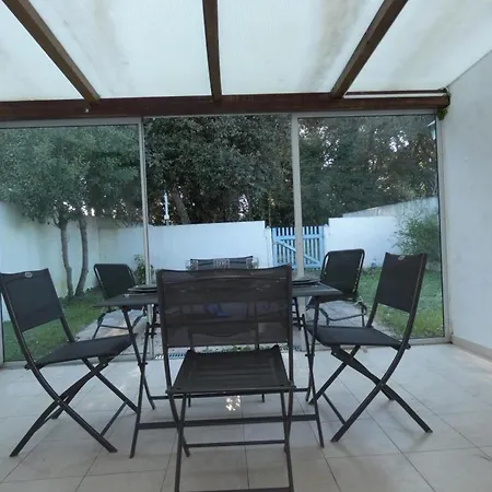 Hébergement de vacances Maison Fromentine 4 Pers, Véranda, Animaux Admis, Jardin, Parking - Fr-1-540-309 La Barre-de-Monts