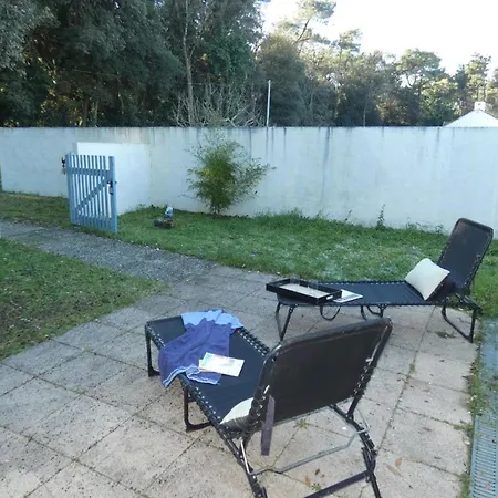 Hébergement de vacances Maison Fromentine 4 Pers, Véranda, Animaux Admis, Jardin, Parking - Fr-1-540-309 *